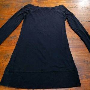 Woman's long-sleeved t-shirt